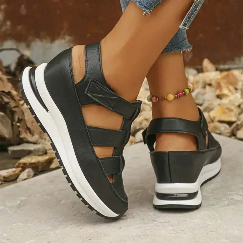 Lone - Perfectly Comfortable Sandals