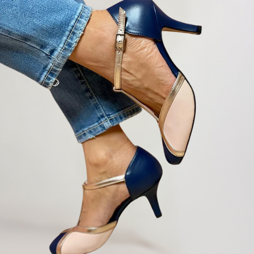 Sarah | Elegant, Steady & Comfy