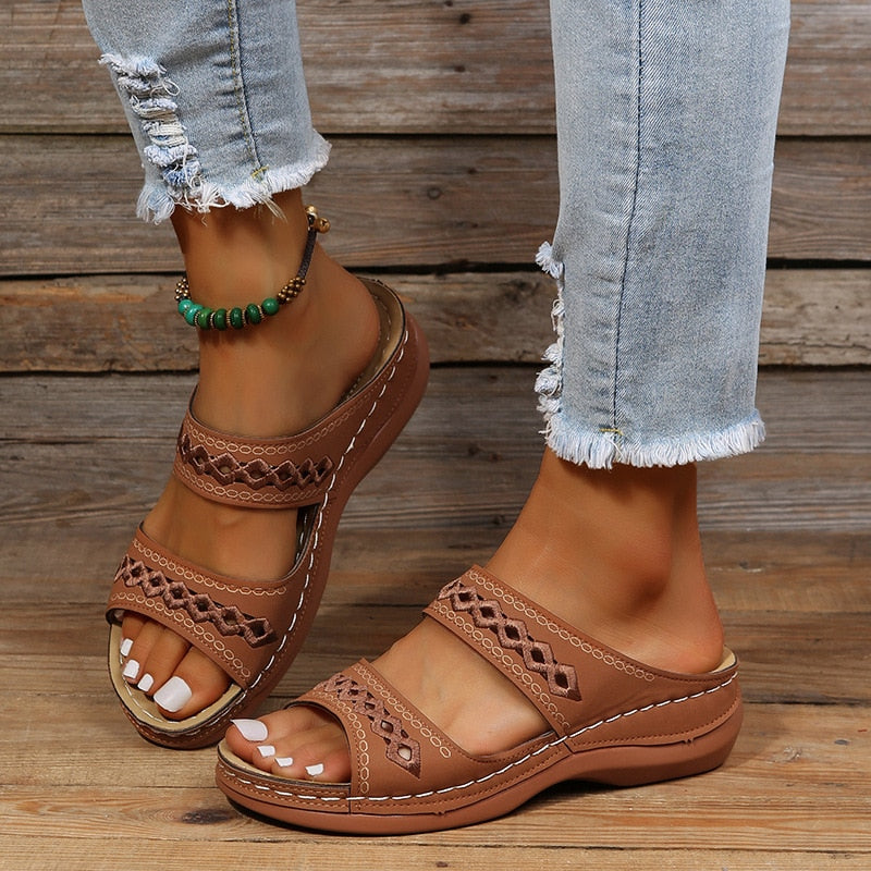 Monta - Padded Orthopedic Sandals