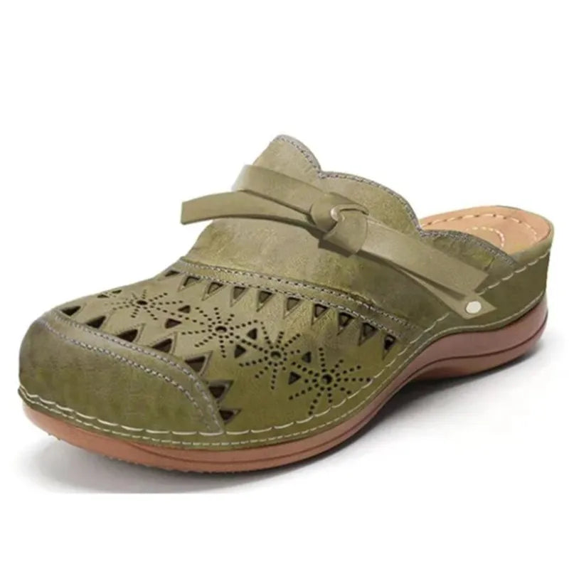 Lyla - Comfortable Everyday Clogs