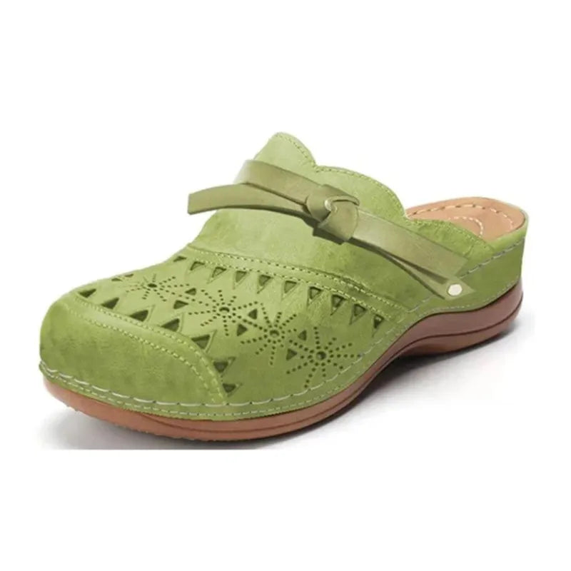 Lyla - Comfortable Everyday Clogs